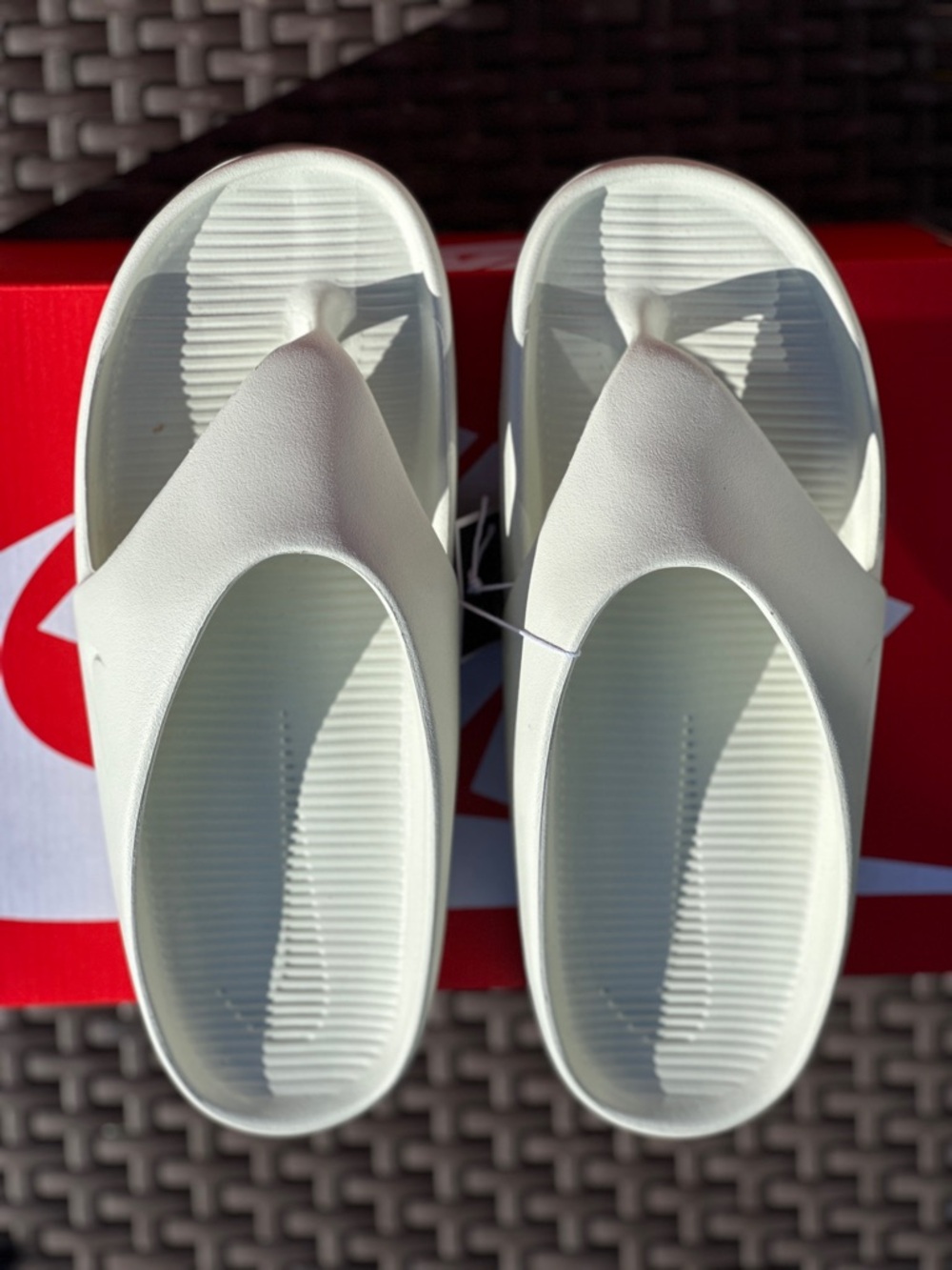 Nike Bone Calm Recovery Casual Sandal Flip Flop - Womens 9 (fits Mens 7.5) NEW - Picture 3 of 4